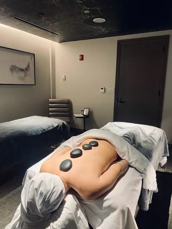 Windy City Massage — Massage spa in Chicago